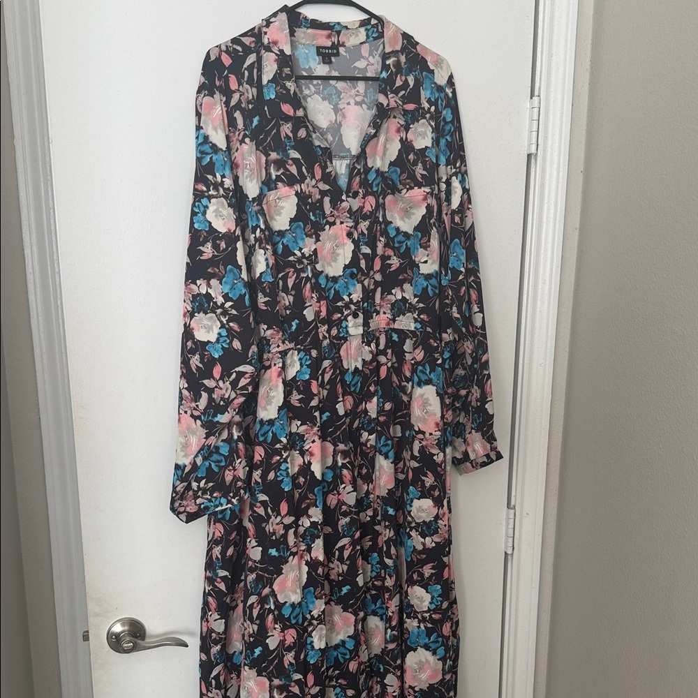 Torrid Black Floral Long Sleeve Dress